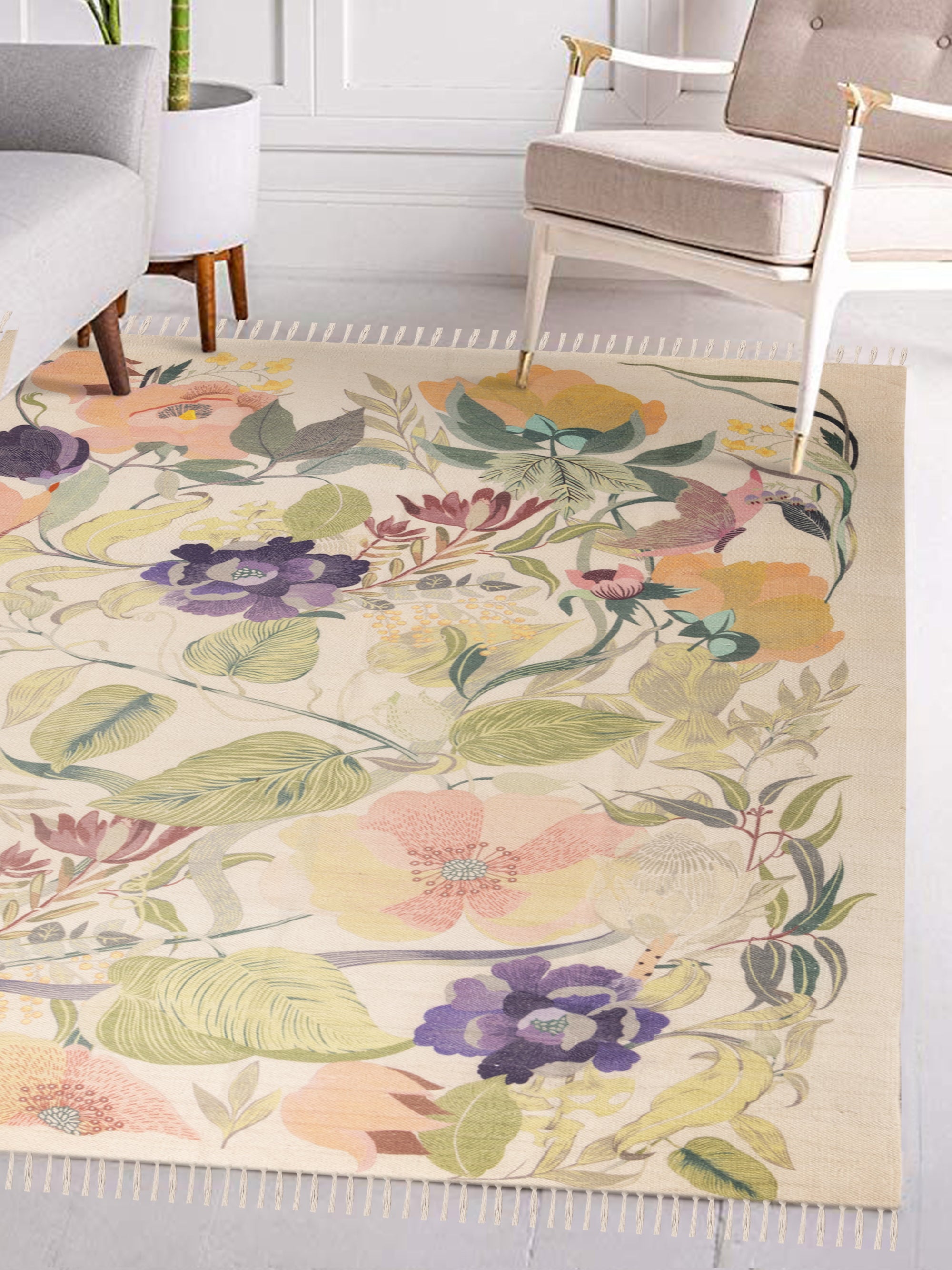 Beautiful Botanical Pattern Rug – Soft Beige Base with Colorful Flowers
